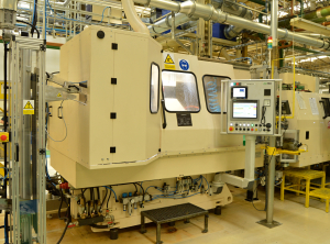 Obnova výrobních zařízení v plném proudu. Jaké jsou výhody nové brusky IRR?